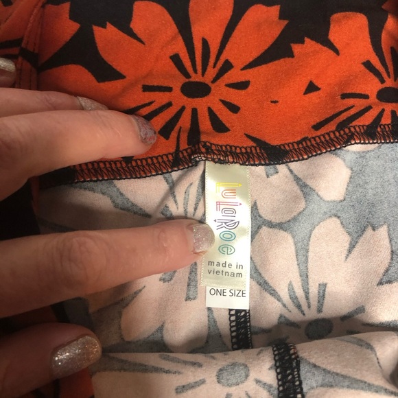 LuLaroe Bundle 2 Pairs Orange Patterned OS Legging - Picture 6 of 9